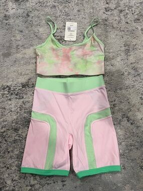Fabletics Pixie Ethereal/Aloe Reversible Bralette and short set- Pink & Mint